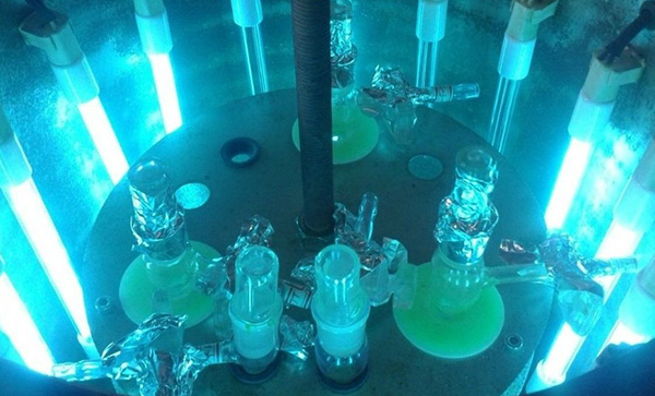 光固化涂料在光照射下發(fā)生的化學反應基本定律。
